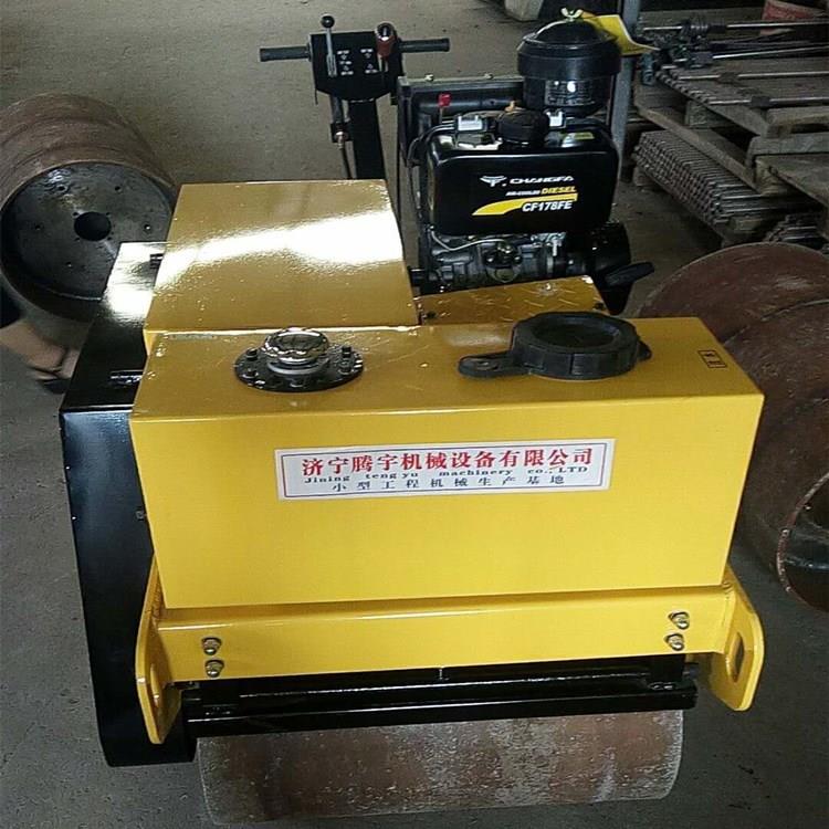 手扶双钢轮震动压路机多少钱台混凝土路面压实机柴油压道机压路机