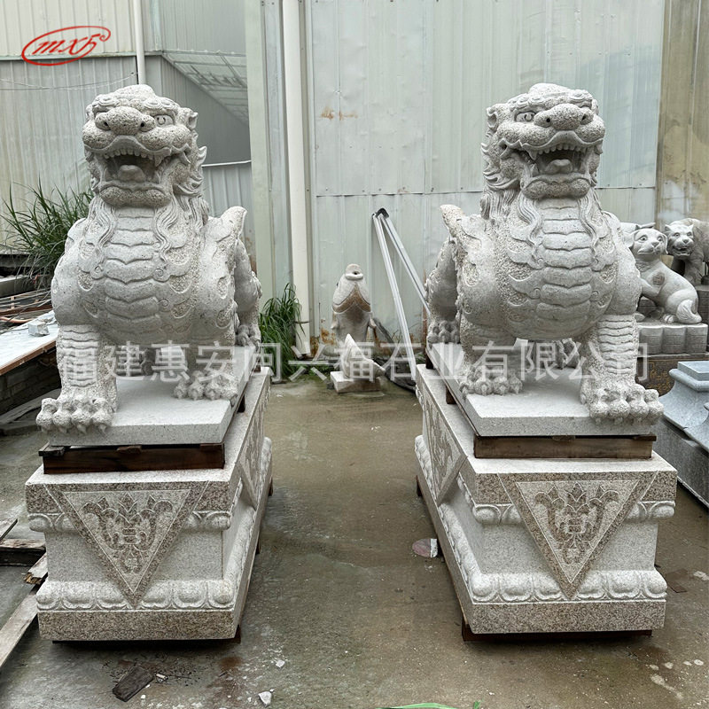 古建园林石雕貔貅看门瑞兽黄锈石动物雕塑企业大楼门口摆件批发