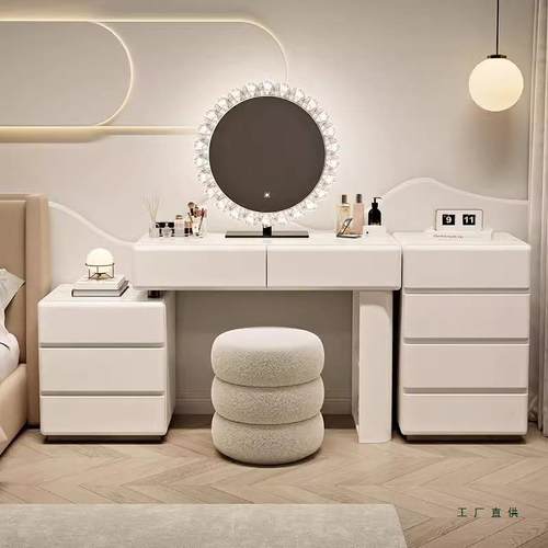 2025新款梳妆台卧室斗柜一体现代简约实木化妆桌床头柜小户型奶油