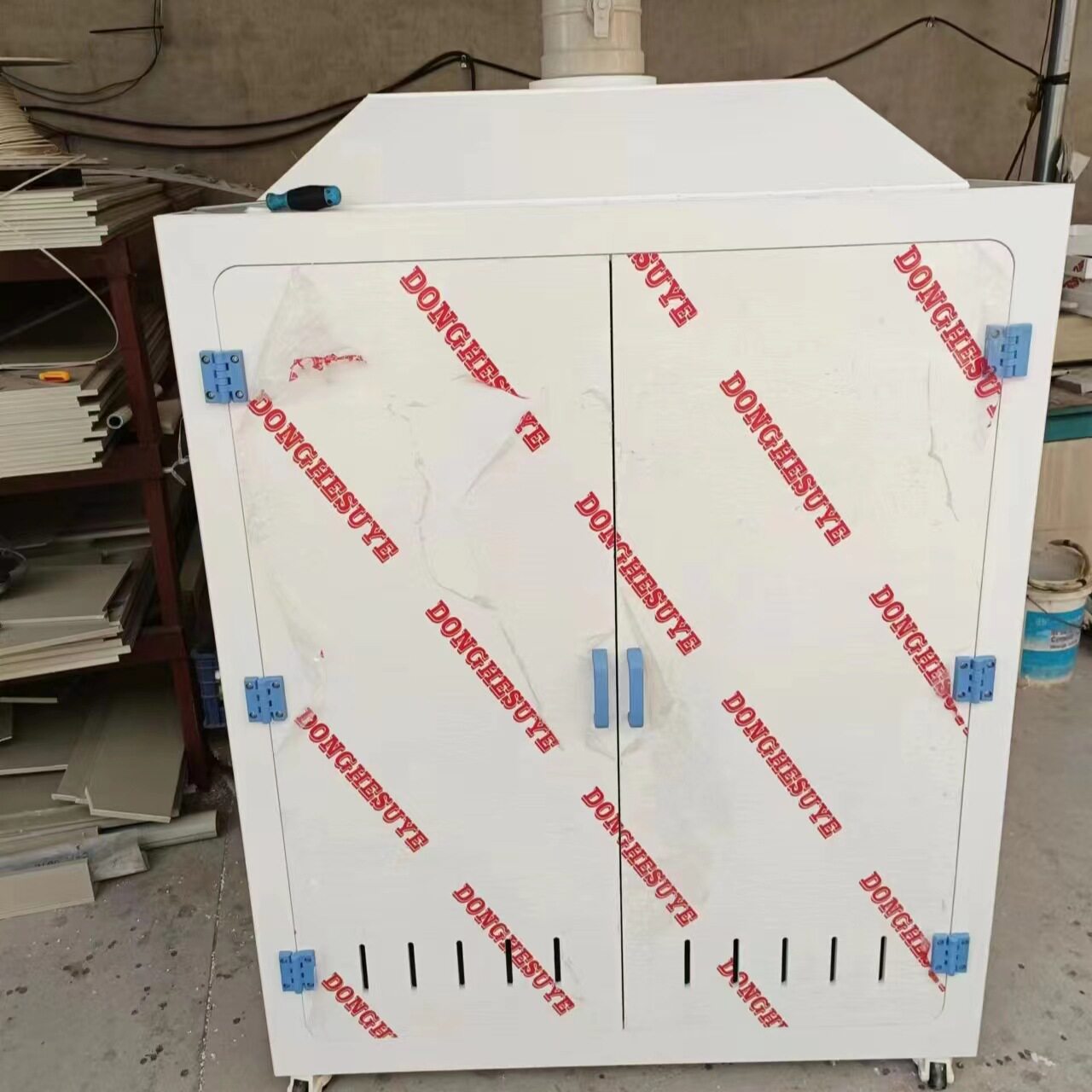厂家生产PVC耐酸碱展示柜实验室化工箱厂家销售耐酸碱存储柜