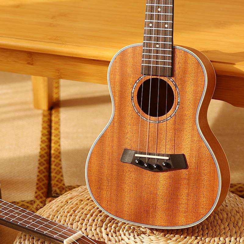 外贸尤克里里桃花芯木单板23寸复古琴ukulele乌克丽丽