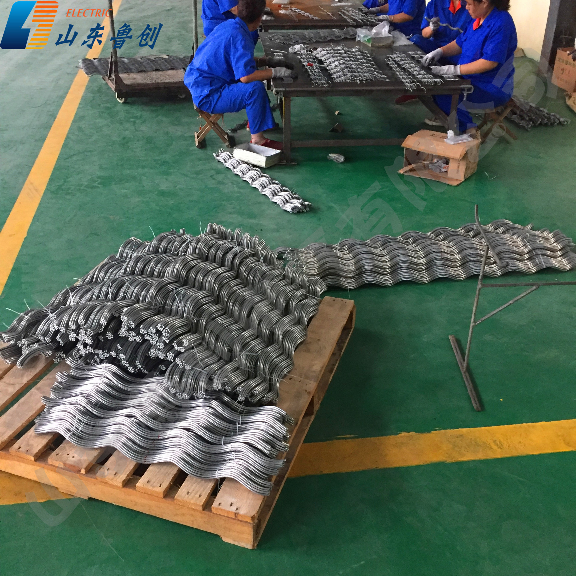 出售60-160KN直线金具串单双层预绞丝线路线夹电力金具出口产品
