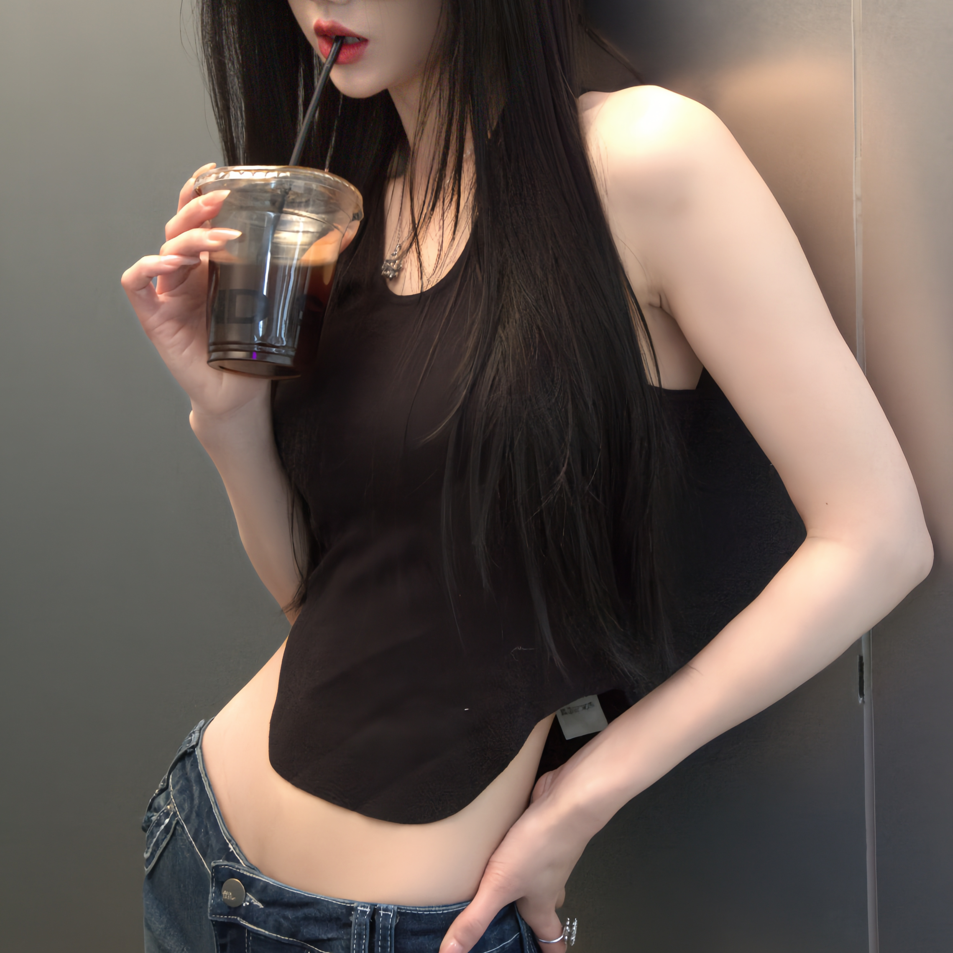 MORENA D.S "工字背心"暗黑短装休闲纯色小背心
