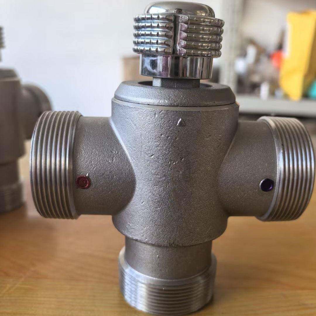 淋浴混水阀三出水冷热恒温混水阀冷热两用自动调温冷热混水阀