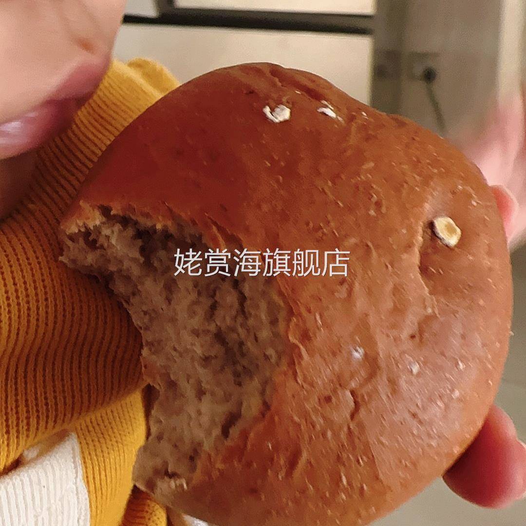 全麦烘焙松鼠燕麦早餐面包短保无蔗糖吐司整箱代餐零食品