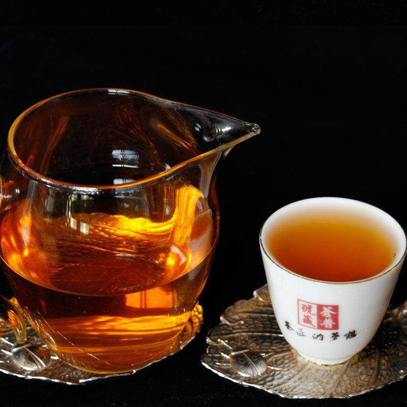 十四年陈老料压制私藏古茶老普洱茶357普洱茶饼生茶勐海茶区