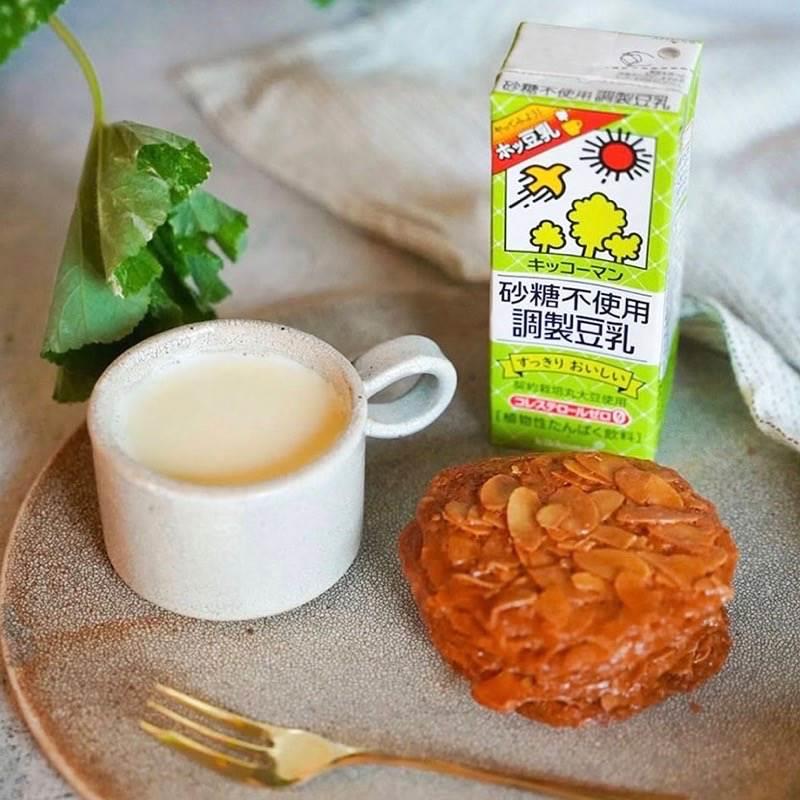 日本万字豆乳龟甲万豆浆低卡路里碳水热量进口无调整饮料无砂糖