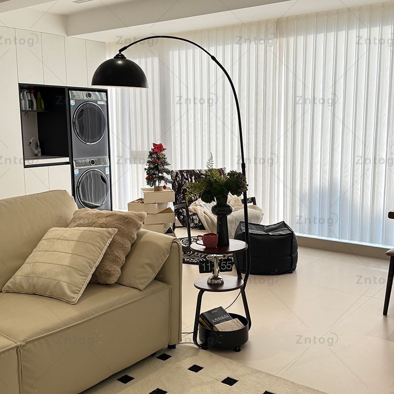 沙发边落地灯简约现代温馨2025年新款置物架一体立式灯氛围钓鱼灯