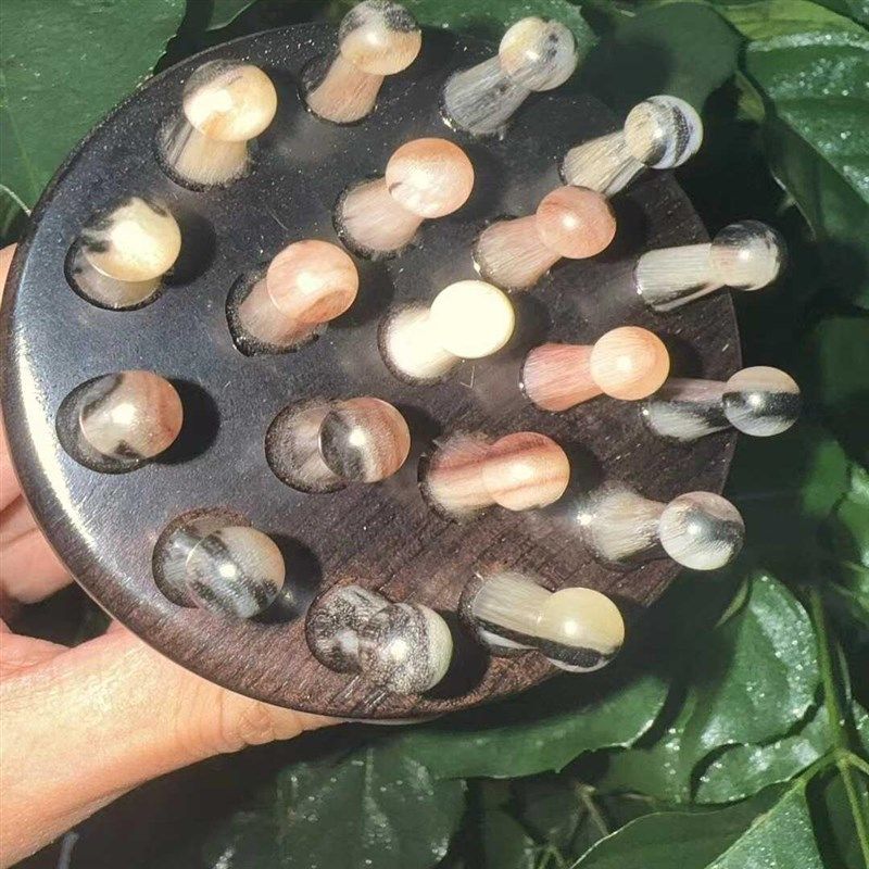 绿檀紫光檀高贵阳经络按摩梳9钉大粗钉酸爽按摩身体刷头皮放松,家庭/个人清洁工具,梳子/化妆梳/按摩梳,淘宝优惠券,粉丝福利购,淘宝优惠卷