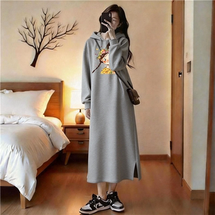 韩式设计感印花连帽卫衣裙女装长款宽松显瘦百搭开叉长款连衣裙