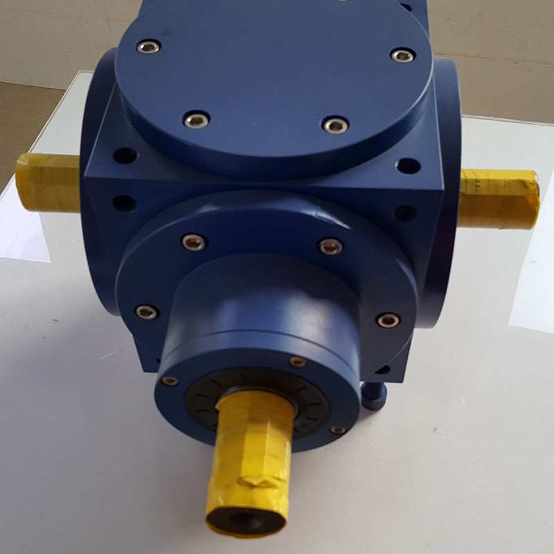 上海冼星重工HD伞齿轮转向箱,输出轴形式多样厂家专业生产