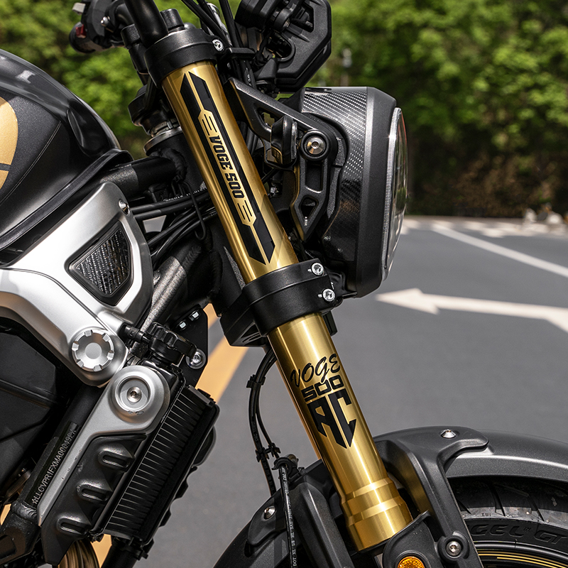 适用无极0c轮毂贴轮胎贴反光减震字母贴防水贴纸贴花装饰改装