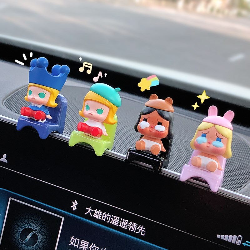 品迷你汽中控屏幕饰显示屏后视镜女生趴趴公仔玩偶