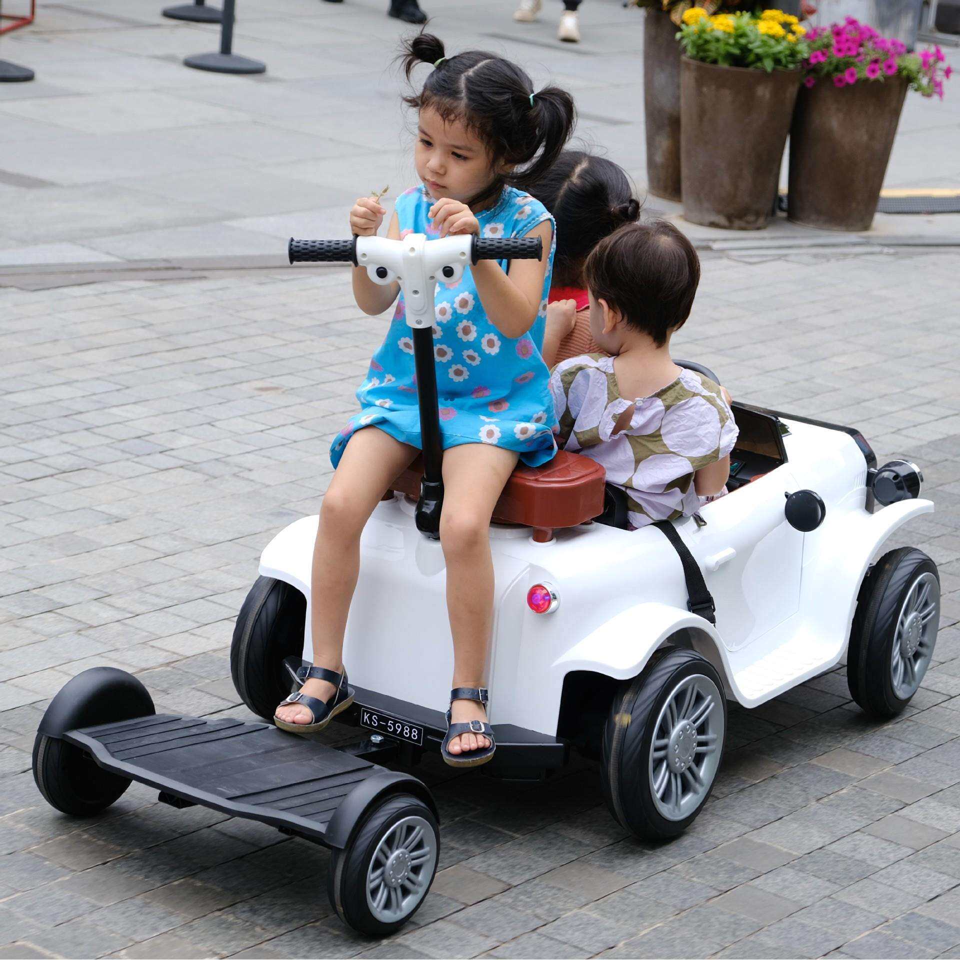 儿童玩具亲子3合1家庭电动汽车可坐人手推婴儿车