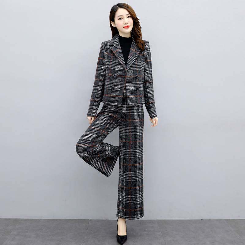 妈妈冬装套装2021新款40岁中年洋气上衣毛呢外套秋冬款中老年女装