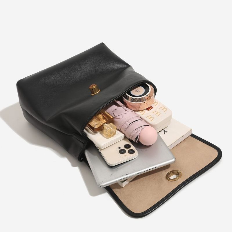 小众高级双肩书包2l025新款大容量休闲日常通勤百搭背包手提电脑