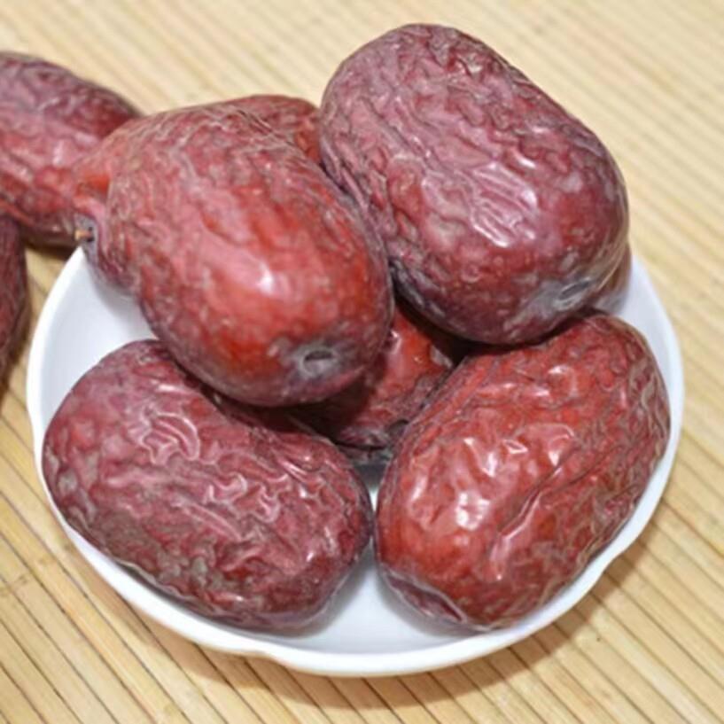 现货新枣新疆灰枣大颗粒吊干若羌红枣零食散装未清洗500克枣王