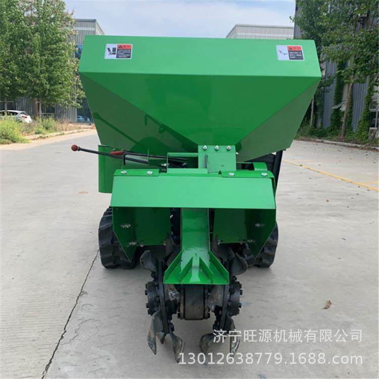 遥控式果树开沟田园管理机履带式多用微耕机大葱开沟培土机