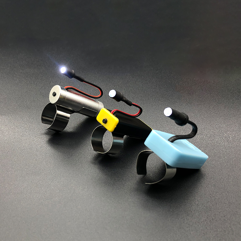 贰哥新款充电金属塑料拇指灯UB手灯采耳挖耳灯视掏耳采耳工具