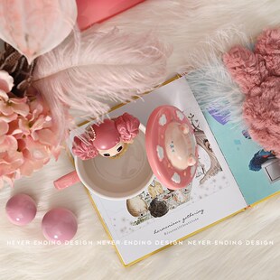 现代样板间儿童房粉色系女孩房装饰品书桌软装仿真书艺器