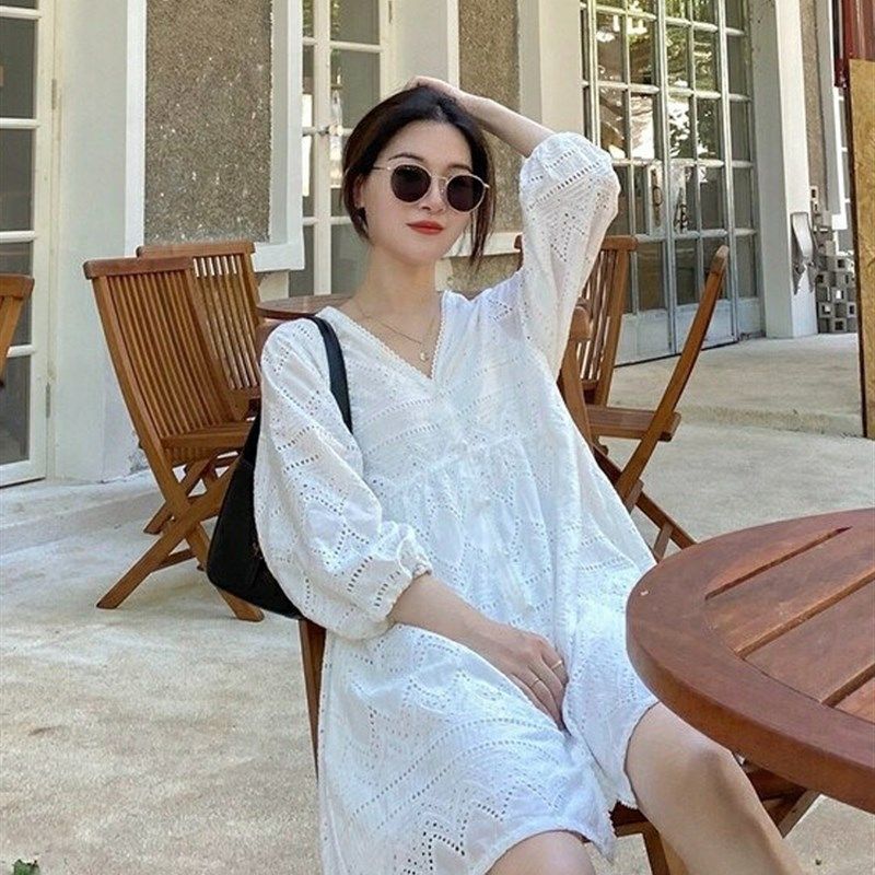 小个子孕妇白色连衣裙春夏季新款宽松镂空v领七分袖衬衫短款a字裙