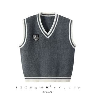 高级感学院风叠穿马甲女秋冬款v领坎肩外穿毛衣针织背心外搭上衣