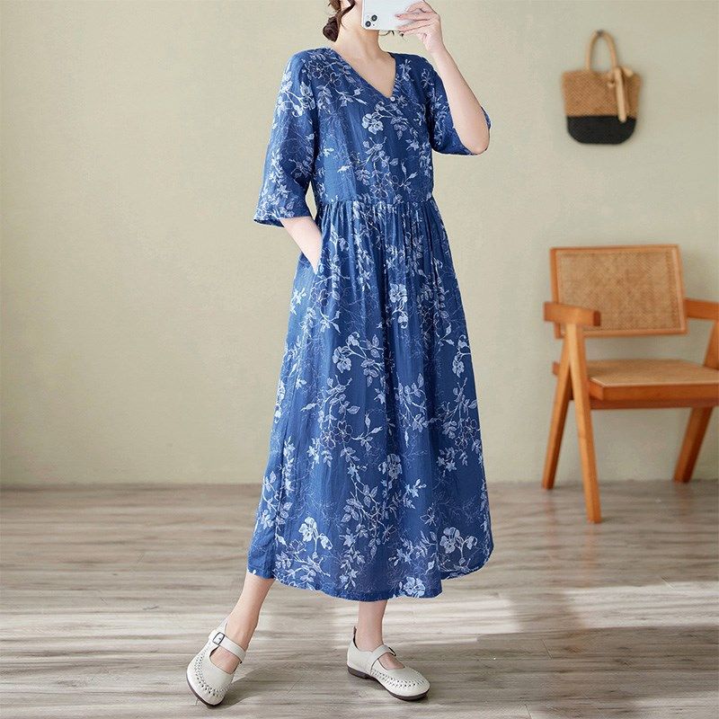 新款轻奢仿苎麻V领式连衣裙印花过膝宽松复古蓝色花裙子腰带抽绳,女装/女士精品,连衣裙,淘宝优惠券,粉丝福利购,淘宝优惠卷