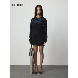 UN MUTE25 桑蚕丝绵羊毛混纺字母印花堆褶收腰设计中长款长袖Tee