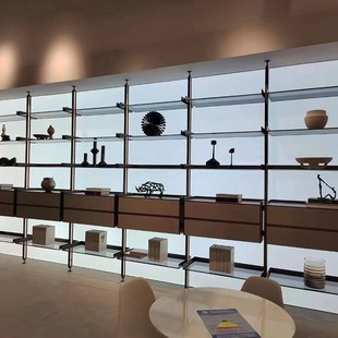 轻奢极简铝合金玻璃层板金属立柱衣柜定制步入式玻璃开放式衣帽间