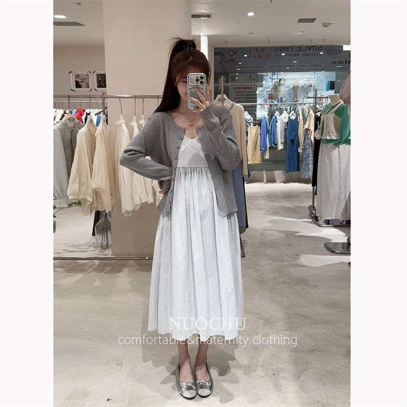 孕妇装2025春款连衣裙条纹吊带裙小个子修身高级感春秋款裙子套装