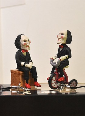 电锯骑单车 电锯惊魂 坐姿场景公仔摆件手机绳挂件模型手办