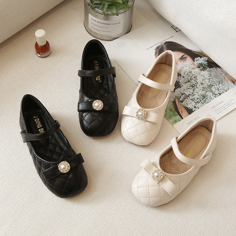 女童豆豆鞋2021秋款软底黑色演出小皮鞋儿童公主小女孩春秋季单鞋