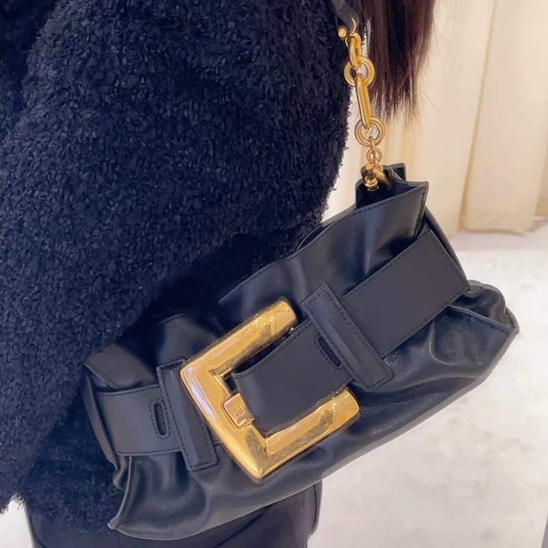 2025新款小众设计高级气质质感褶皱五金皮带扣单肩腋下包包女包潮