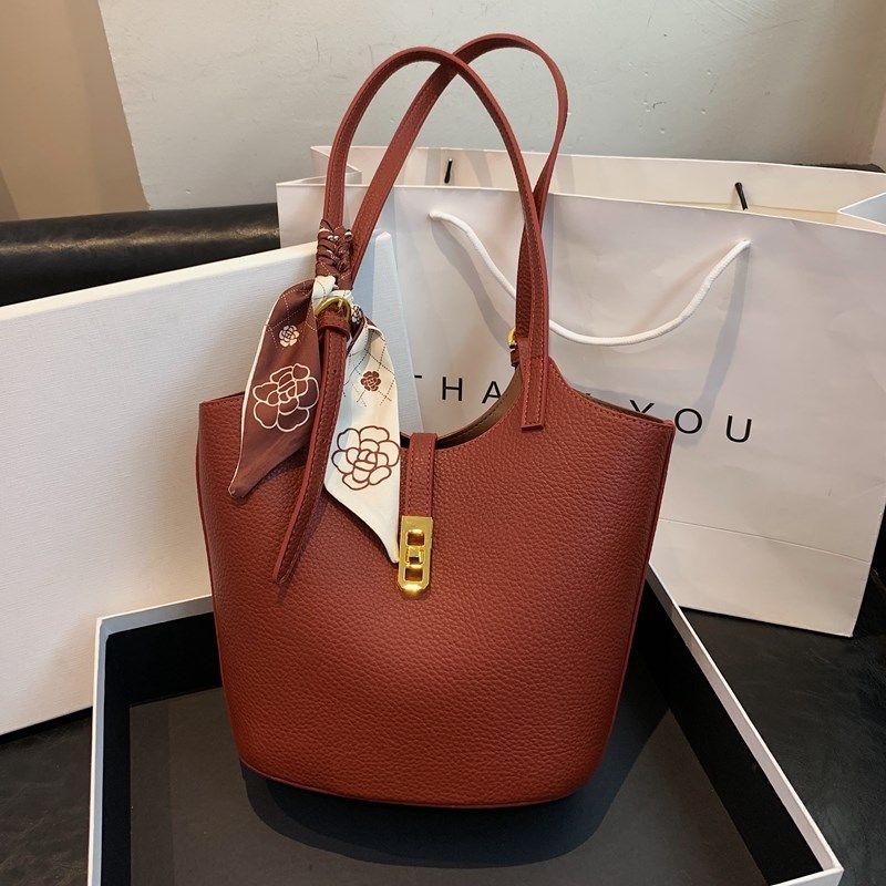 红色婚包女2024新款高级感单肩腋下水桶包洋气结婚新娘包日常可用,箱包皮具/热销女包/男包,通用款女包,淘宝优惠券,粉丝福利购,淘宝优惠卷