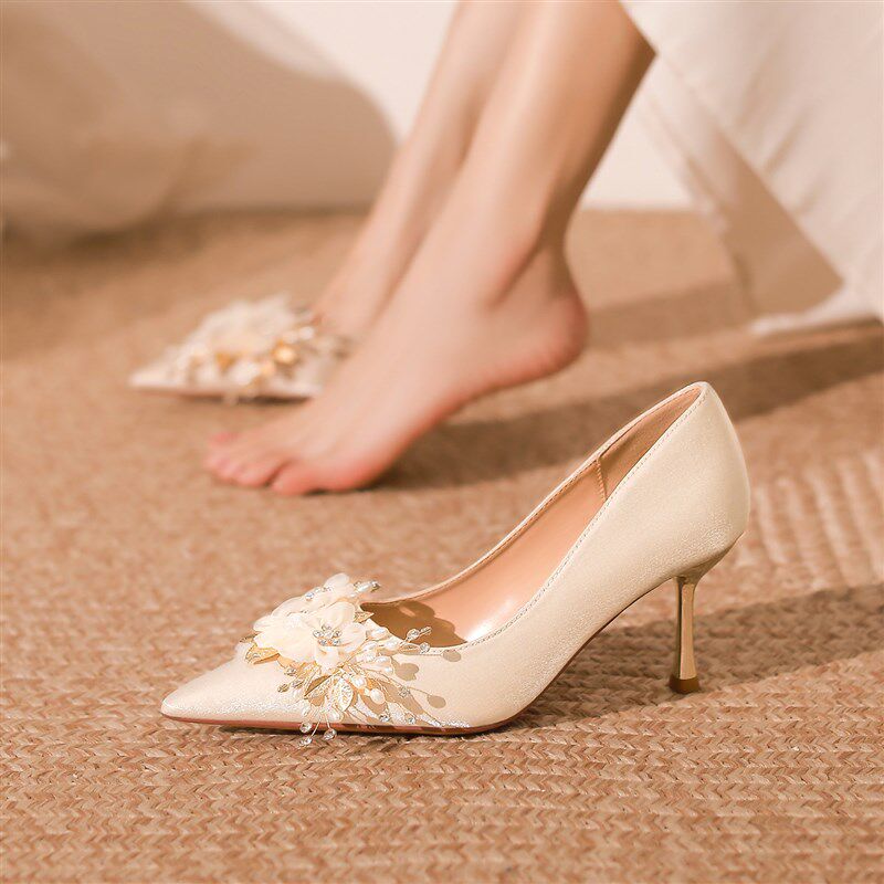 绝美花朵高跟鞋婚鞋女2025新款新娘鞋配婚纱配旗袍不累脚日常可穿