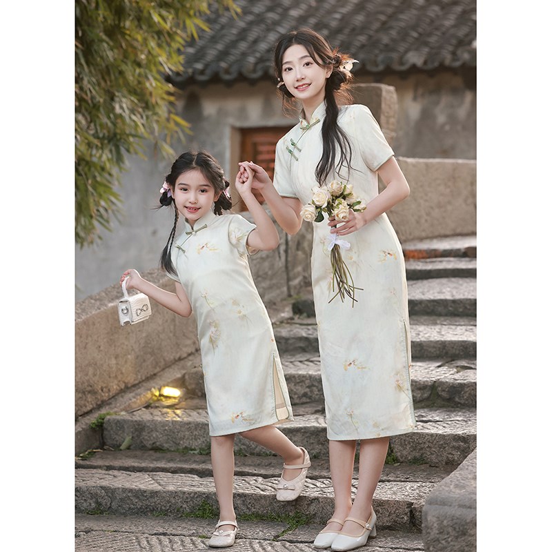 民国女童旗袍亲子装母女中式国风连衣裙儿童改良旗袍裙小女孩夏季