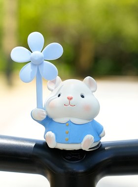 可爱小动物风车竹蜻蜓送闺蜜礼物摇摇车滑板车可爱装饰品摩托电动