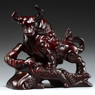 黑檀整木雕刻牛摆件运势如虹十二生肖木质牛摆件办公室工艺礼品