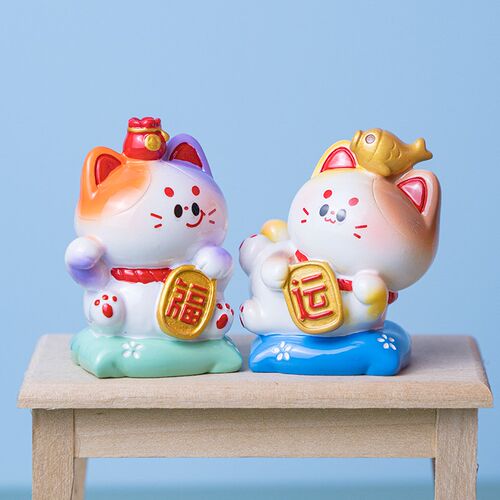 可爱创意招财猫摆件汽车车内饰品小D猫咪办公室桌面摆件高级感小