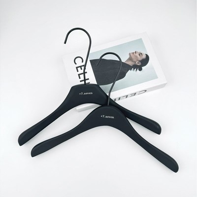 手感漆衣架服装店专用女装高级黑色肤感衣撑实木哑黑防滑无痕衣挂