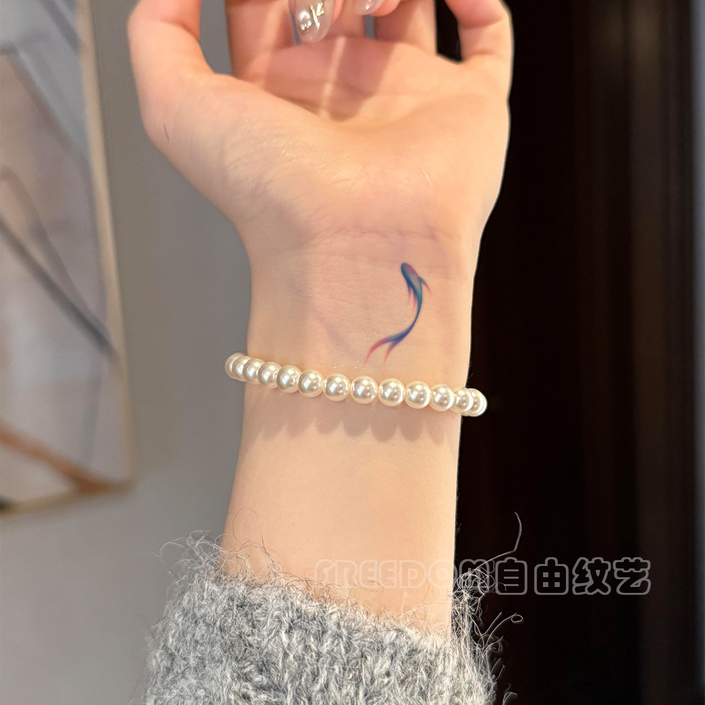 天蓝小锦鲤纹身贴锁骨手腕高级幸运ins少女纯欲性感学生款防水