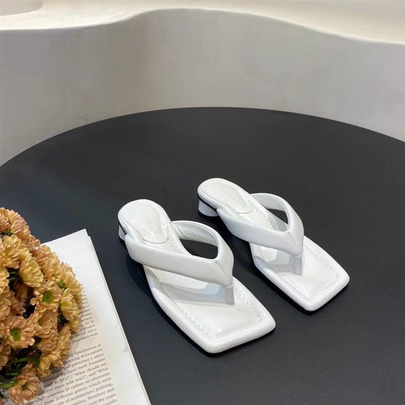 C H I C PLOG分享:x软到爆 ~巨高级!法式方头四色夹趾拖鞋,女鞋,人字拖,淘宝优惠券,粉丝福利购,淘宝优惠卷