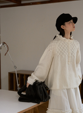 aww 羊毛多种织法·白色绞花宽松毛衣含羊毛圆领保暖上衣温柔风