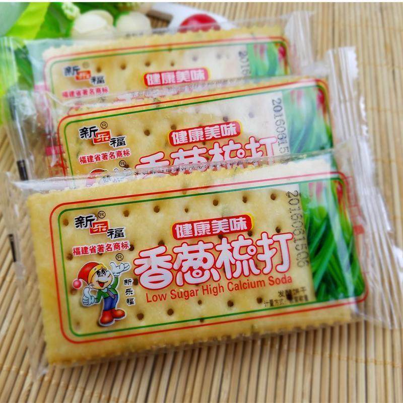 新货新乐福香葱梳打饼干5斤整箱零食低无糖精苏打饼咸味脂葱