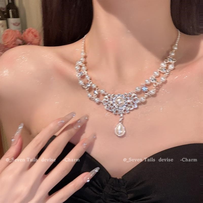 法式水滴珍珠项链女2025新款复古公主宫廷风锁骨链晚礼服镶钻颈链