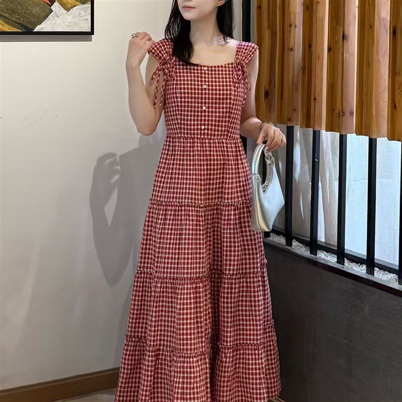 格子吊带连衣裙女生韩版时尚气质收腰显瘦中长款裙子2025夏季新款