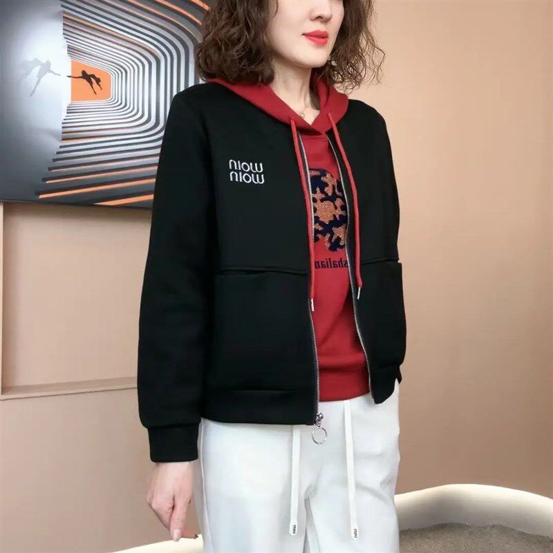 春季新款刺绣棒球服外套气质百搭显瘦减龄拉链衫时尚洋气纯色上衣