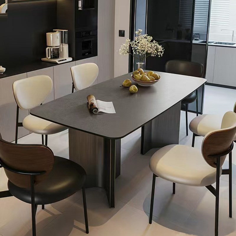 意式极简岩板餐桌椅2024新款轻奢高级感家用小户型纯黑长方形饭桌