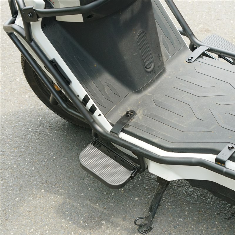 适用深远E4/小刀风暴/哈铃AE9/爱玛赤焰护杠电动车保险杠尾架改装