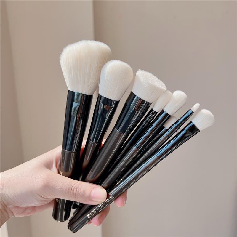 2025新款镇店之宝！钱小姐软毛化妆刷8支组合化妆套刷散粉刷眼影